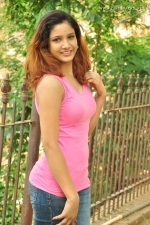 telugu-actress-aarthi-stills-005