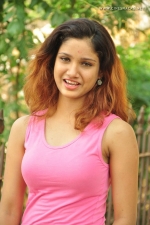 telugu-actress-aarthi-stills-011