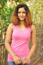 telugu-actress-aarthi-stills-015