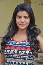 actress-aishwarya-rajesh-kamal-stills-003