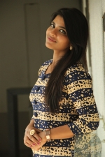 aishwarya-rajesh-actress-stills-008