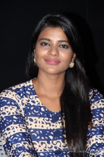 aishwarya-rajesh-actress-stills-010
