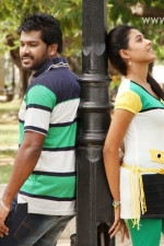 kandaen-kadhal-kondaen-movie-stills-028