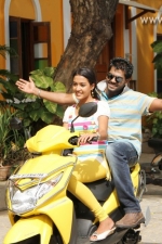 kandaen-kadhal-kondaen-movie-stills-031