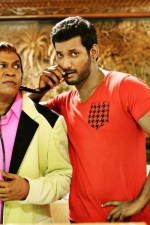 kaththi-sandai-movie-stills-011