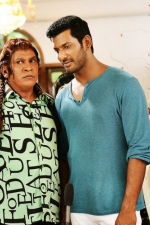 kaththi-sandai-movie-stills-014