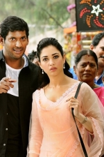 kaththi-sandai-movie-stills-019