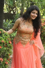 raksharaj-actress-stills-016