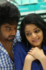 vithi-mathi-ultaa-movie-stills-004