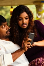 krishna-swathi-in-yaakkai-movie-stills-035