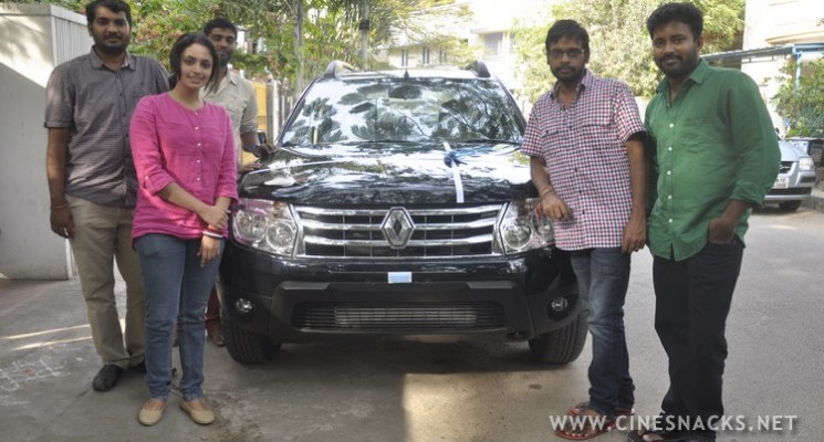 Renault Duster gifts to ‘Cuckoo’ Raja Murugan Stills