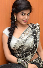 Actress Alayaka Photos