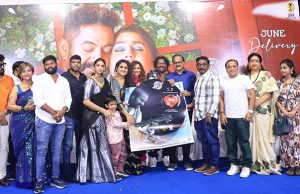 நடிகை வனிதா விஜயகுமார் எழுதி, இயக்கி, நடிக்கும் மிஸஸ் & மிஸ்டர் (Mrs & Mr)